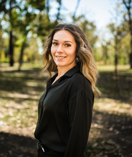 Book an Appointment with Desaray Skretting for Counsellors