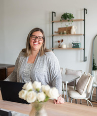 Book an Appointment with Danielle Mackenzie for Psychotherapy