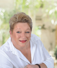 Book an Appointment with Mary Luskey for Therapy - RSW