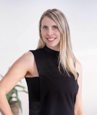 Book an Appointment with Jaclyn Hareuther for Colonics