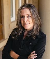 Book an Appointment with Lee Andrus for Counselling