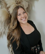 Book an Appointment with Kelsey Dyck for Complimentary Consultations