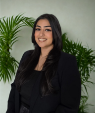 Book an Appointment with Monique Haer for Complimentary Consultations