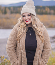 Book an Appointment with Ashley Foster for Psychotherapy + Counselling Sessions