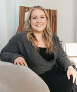 Book an Appointment with Lauren Daurio at Daurio Counselling
