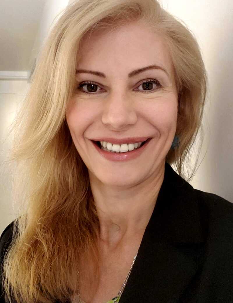 Dr. Andrea Araujo van der Walle