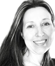 Book an Appointment with Mrs. Tamara Ryzak for Relaxation & Non-Registered Massage