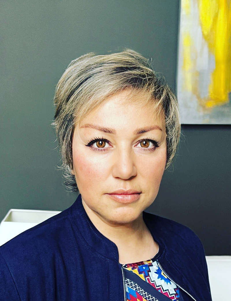 Avideh Motmaen-Far